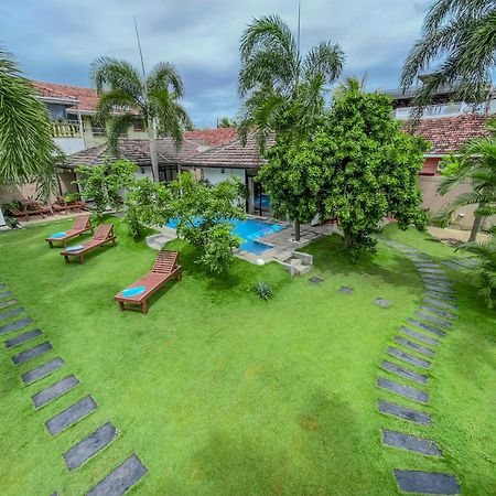 The Barns Villas And Restaurant Negombo Esterno foto